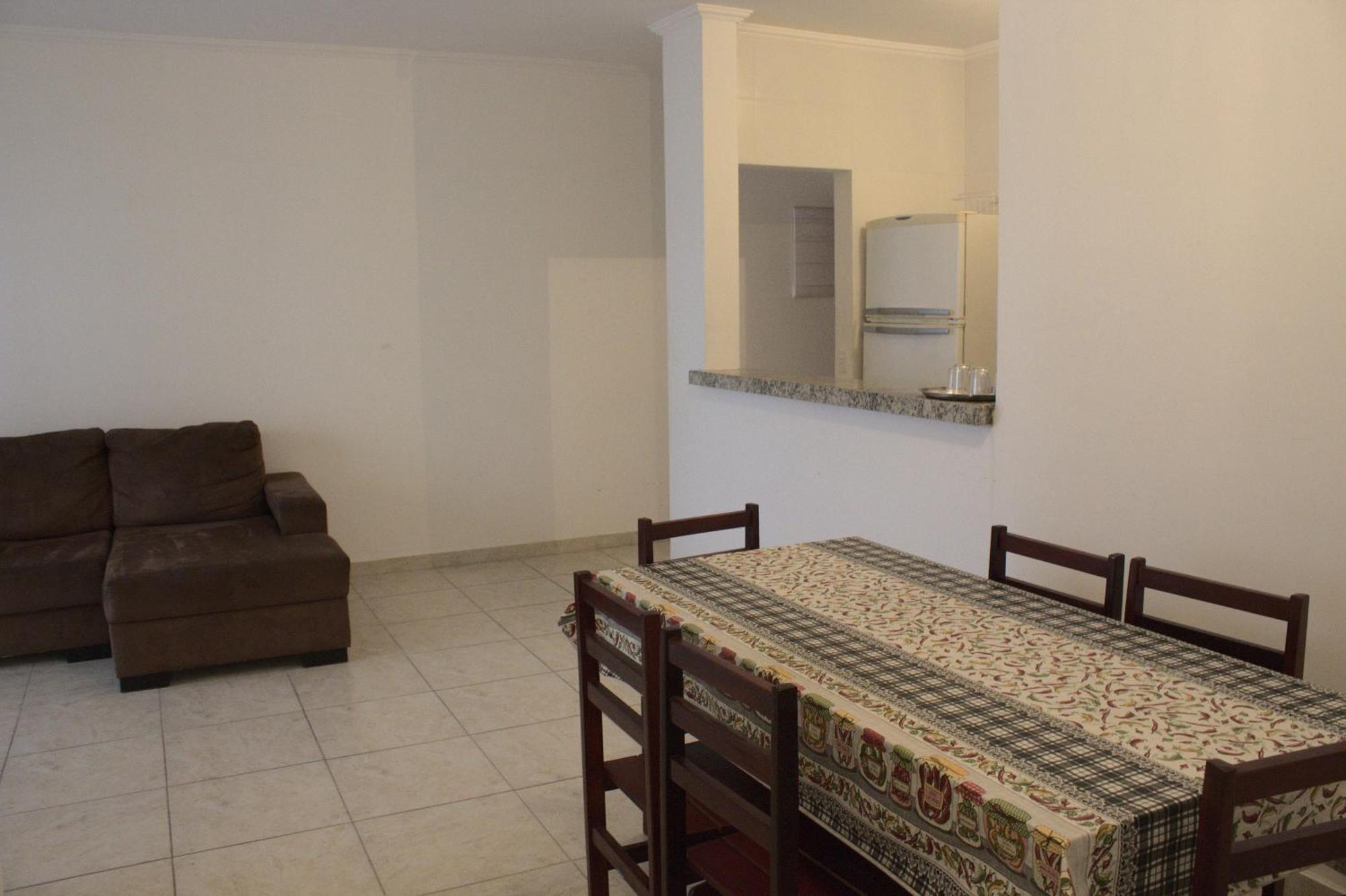 Apartamento Toninhas Residencial Clube *